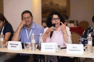 Зображення Олійник і Ціомік на тренінгу з документування катувань і сексуального насильства 22-25.07.2025